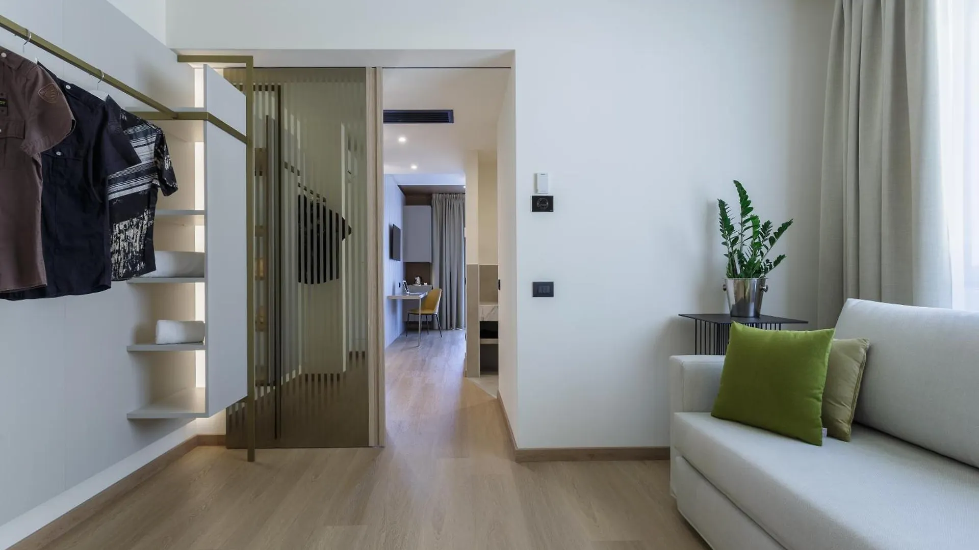 ברנצונה סול גארדה Drago Suites ברנצונה סול גארדה