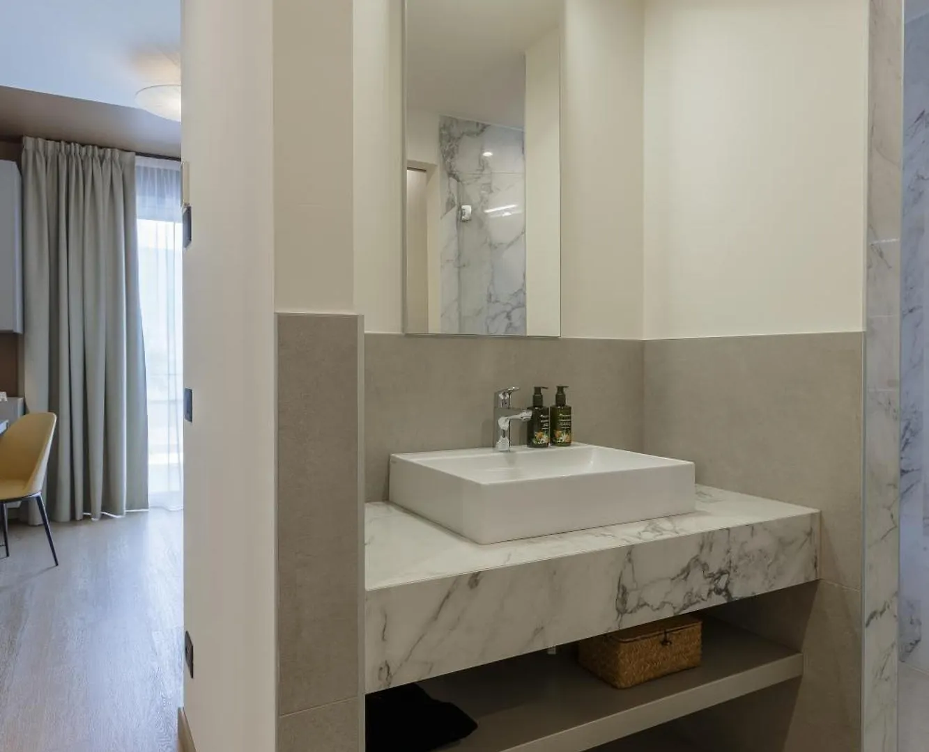 Drago Suites Brenzone sul Garda 4*,  Italy